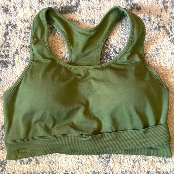 NVGTN Other - NVGTN Seamless Sculpt Seamless Bra Top Spandex Woman Fitness Size MEDIUM -‎ EUC